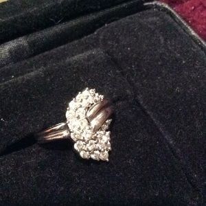 Diamond cocktail ring white gold.